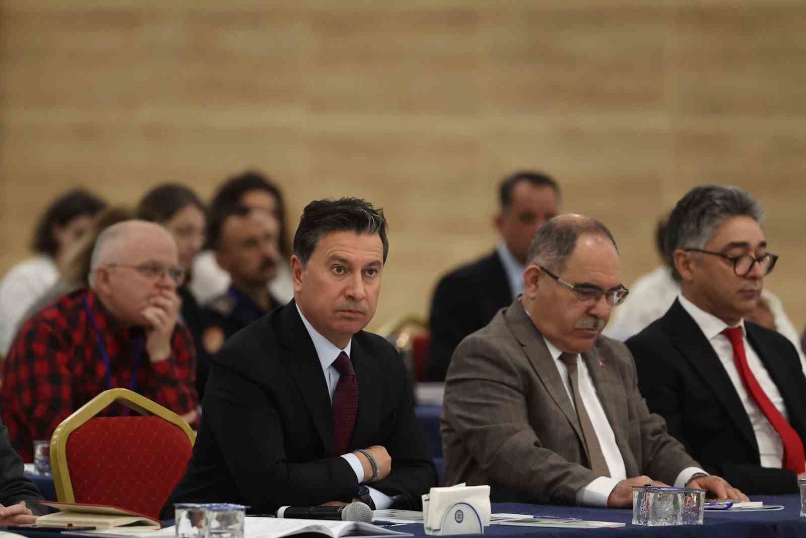 İklim değişikliğiyle m&uuml;cadelede Muğla&rsquo;dan yol haritası
