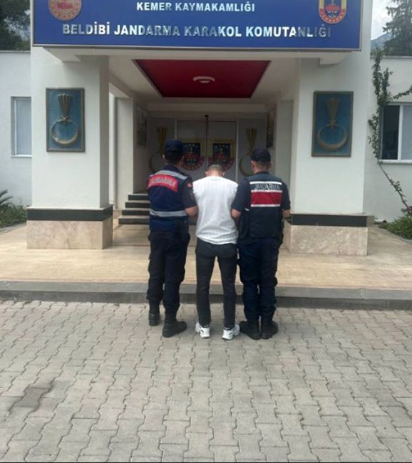 Antalya&rsquo;da 72 saatte 209 aranan kişi yakalandı
