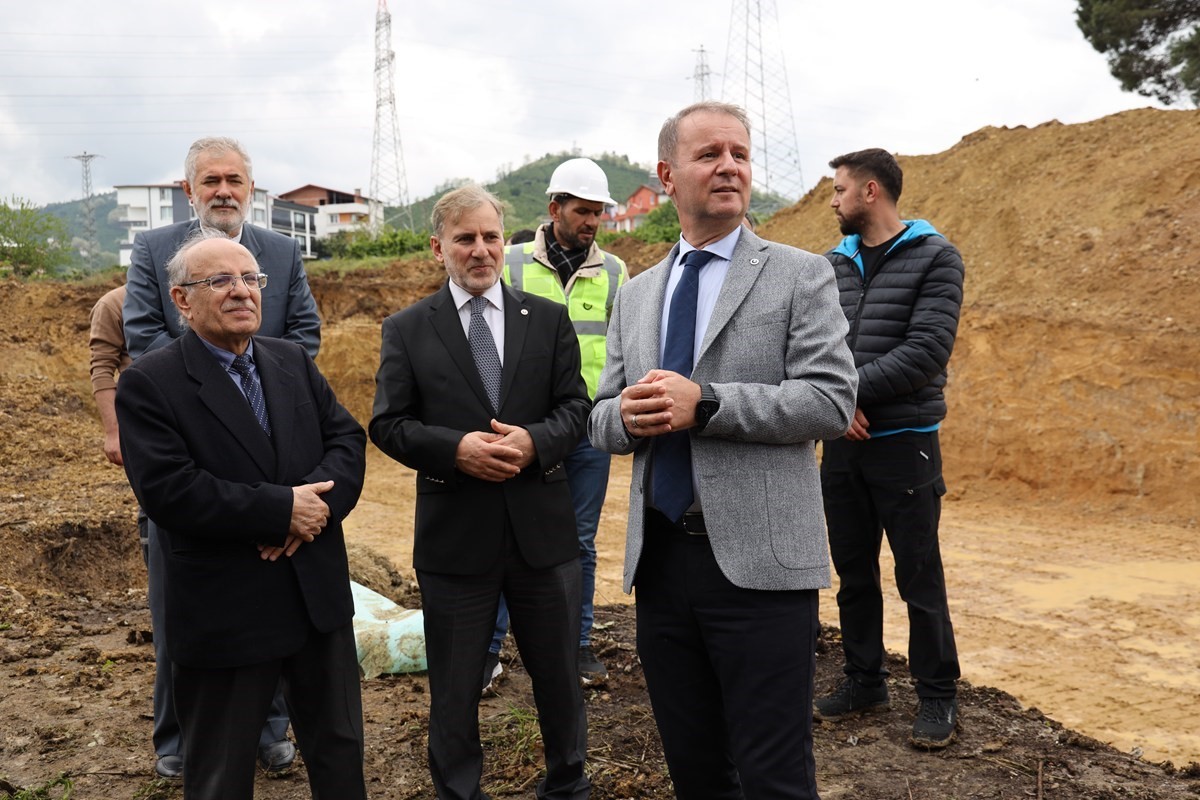 Rektör Baş: "Uzun çabalar sonucu ilahiyat fakültemizin temelini attık"