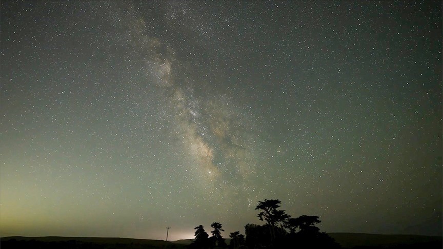 SUBÜ’lü öğrenciler, Eta Aquarid meteor yağmurunu gözlemledi