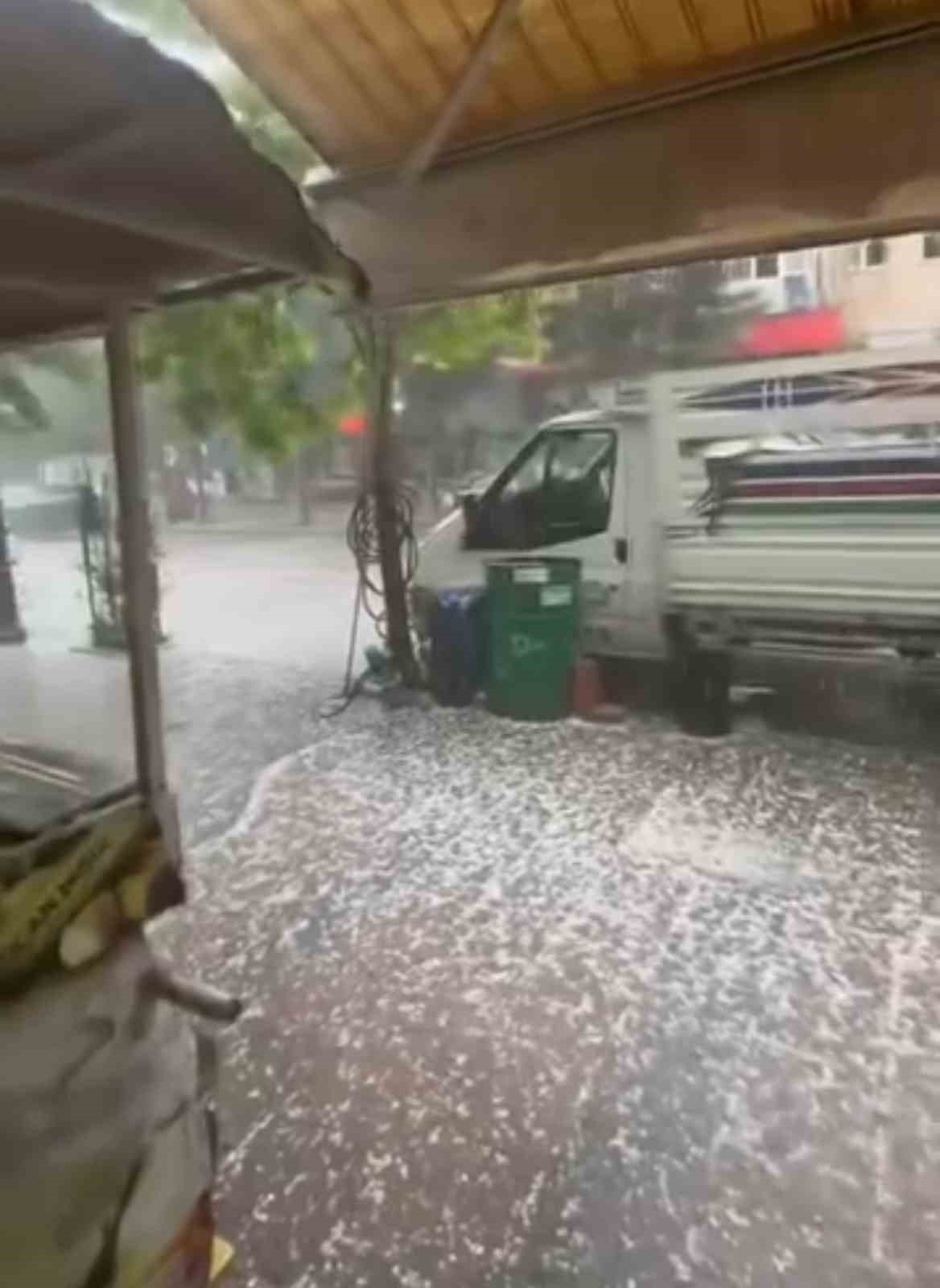 Batman’da dolu kenti beyaza bürüdü