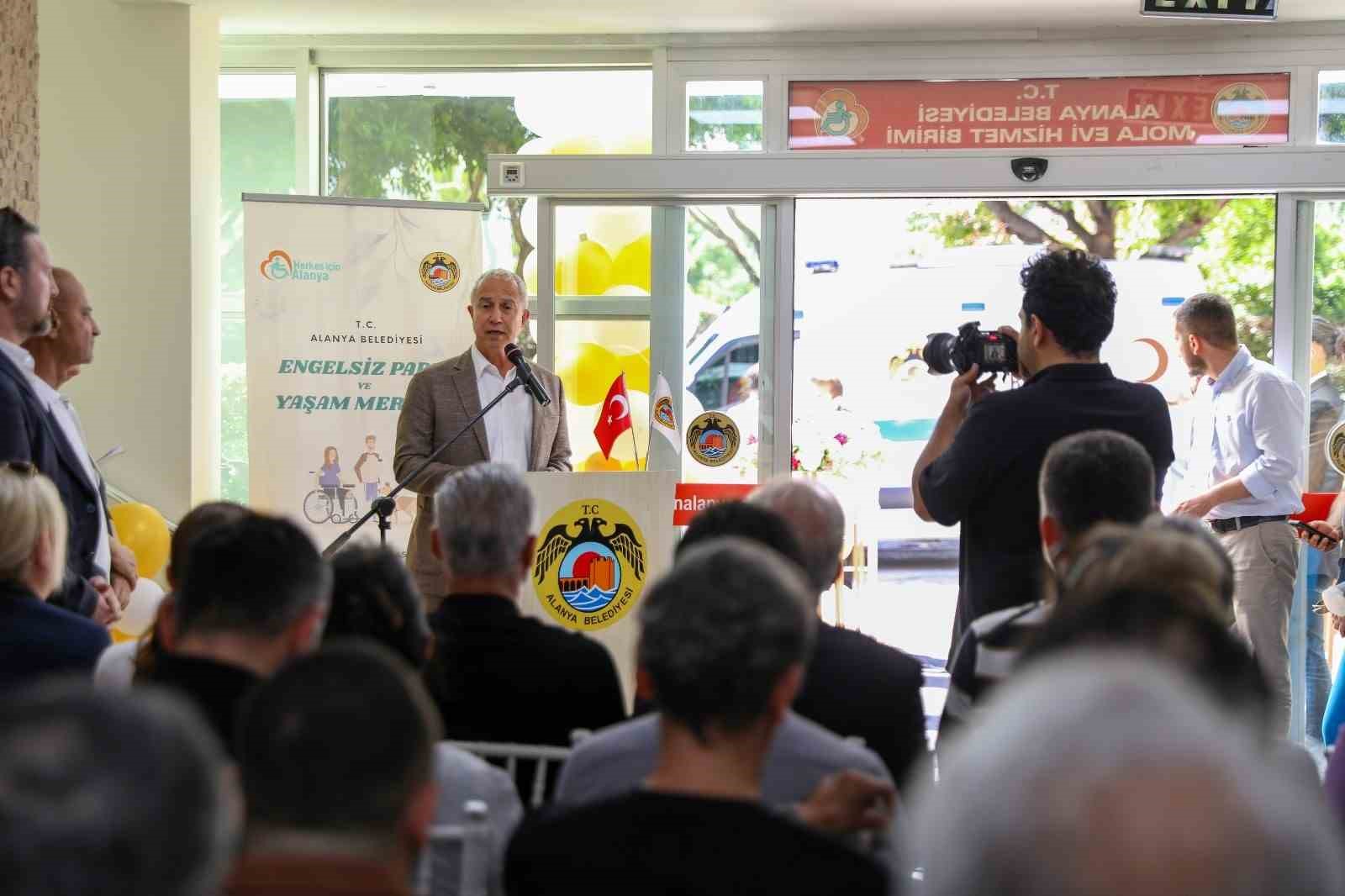 Alanya Belediyesi&rsquo;nden Engelliler Haftası&rsquo;nda &ccedil;ifte a&ccedil;ılış
