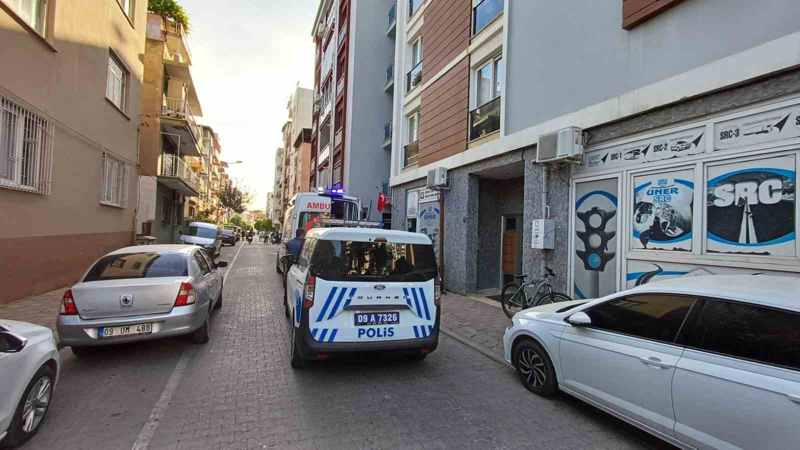 Tabureden düştü, ekipleri harekete geçirdi