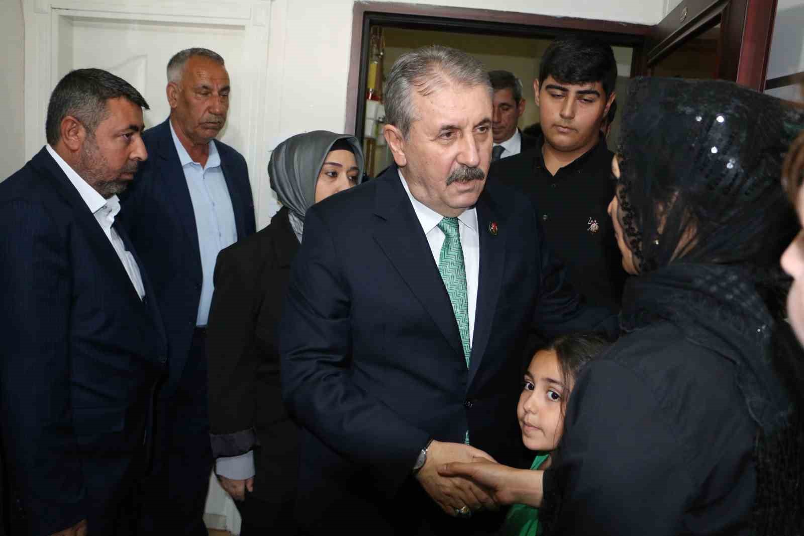 BBP Genel Başkanı Destici, Diyarbakır’da taziye ziyaretine katıldı