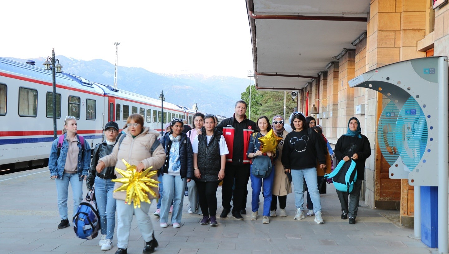 Erzincan’da Engelsiz Ekspresle engeller aşıldı