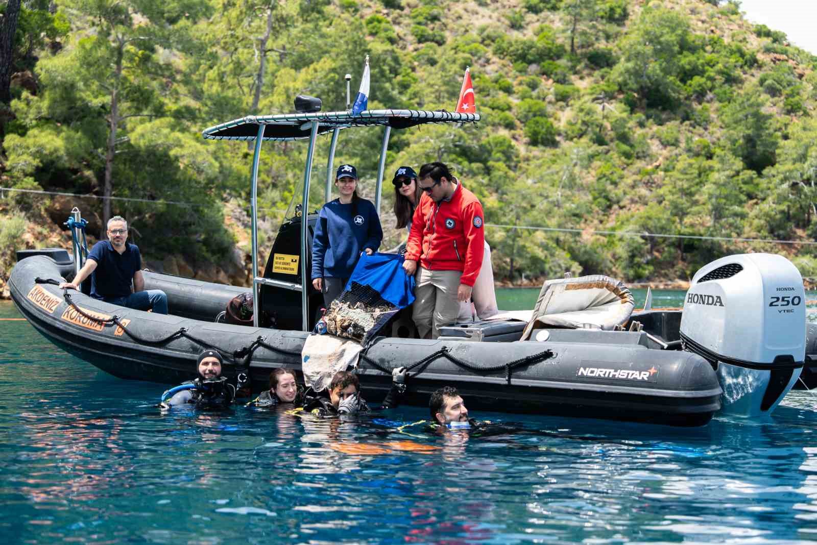 Dünya İklim Günü’nde Göcek’te su altı temizliği