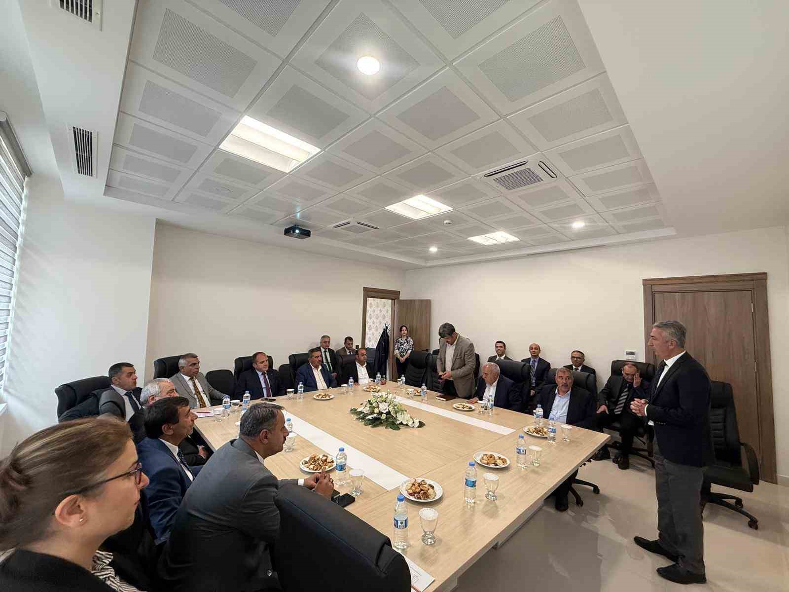 Çevre şehircilikte belediye başkanları ile toplantı düzenlendi