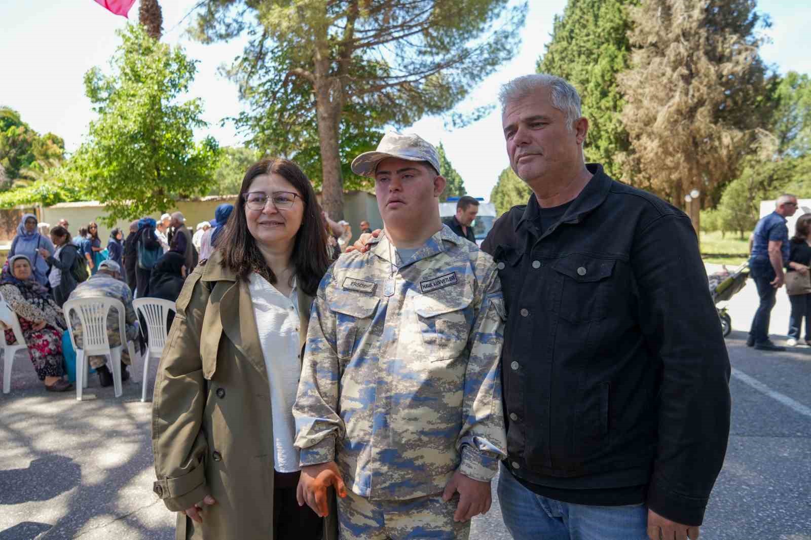 Ailelerine gururu yaşattılar
