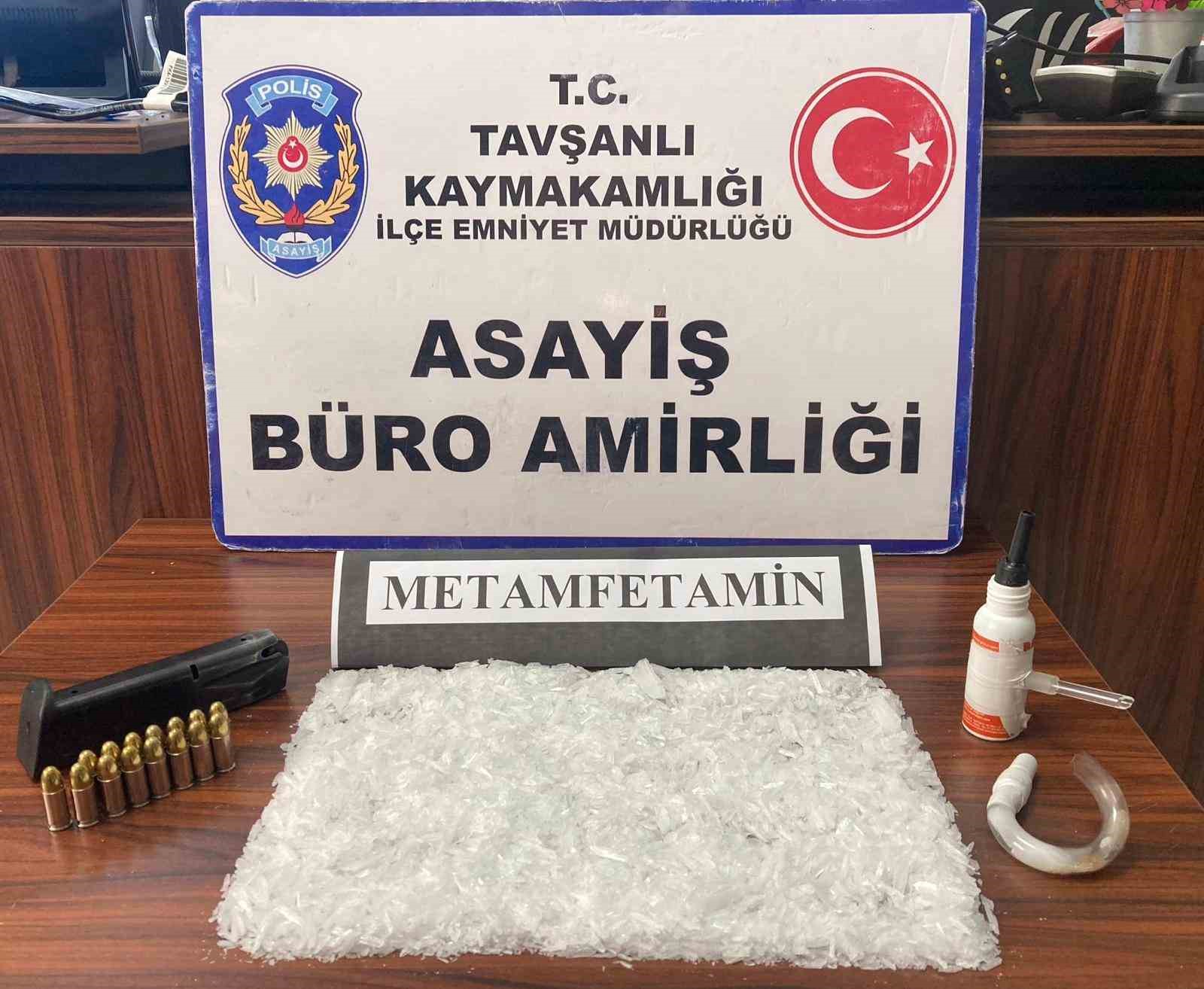 Kütahya polisi uyuşturucu sevkiyatına "Dur" dedi: 2 gözaltı