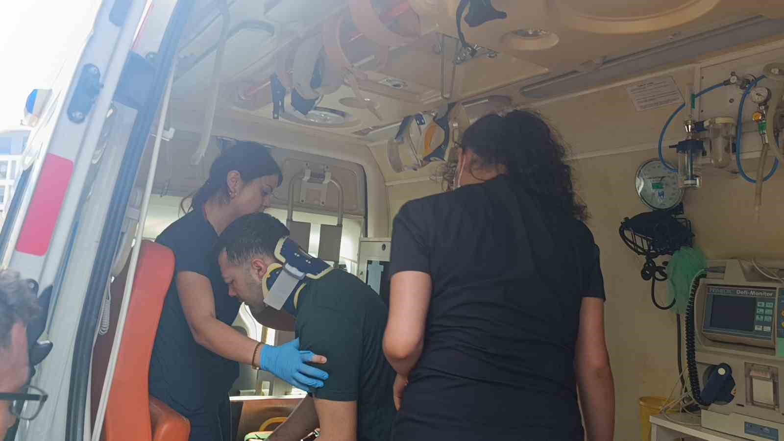 Karşıya geçmeye çalışırken motosikletin çarptığı yaya yaralandı