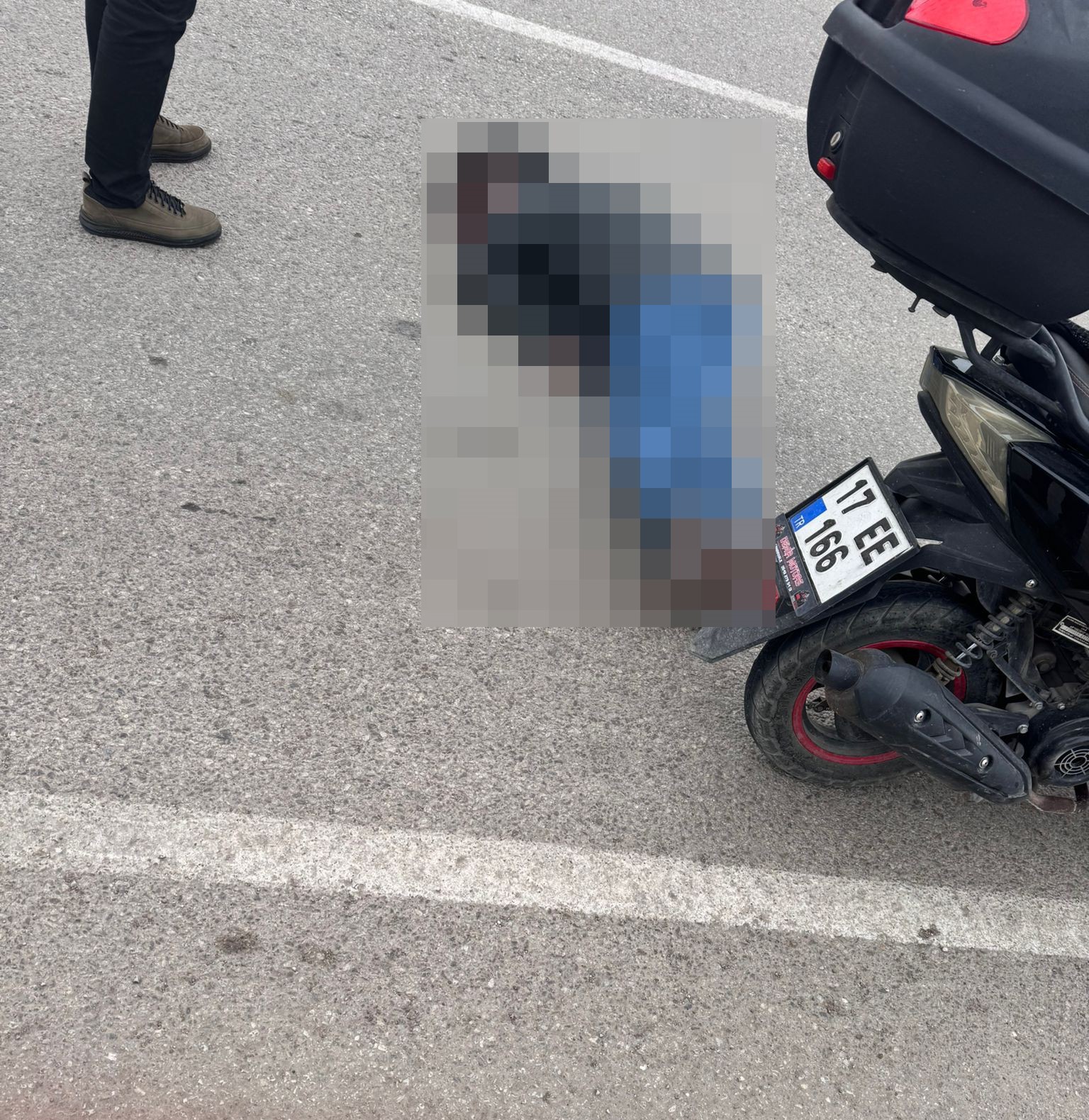 Boşanma aşamasındaki eşini kafasından silahla vurarak &ouml;ld&uuml;rd&uuml;
