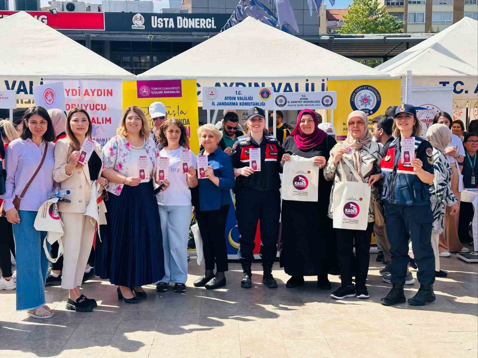 Jandarma vatandaşları bilgilendiriyor
