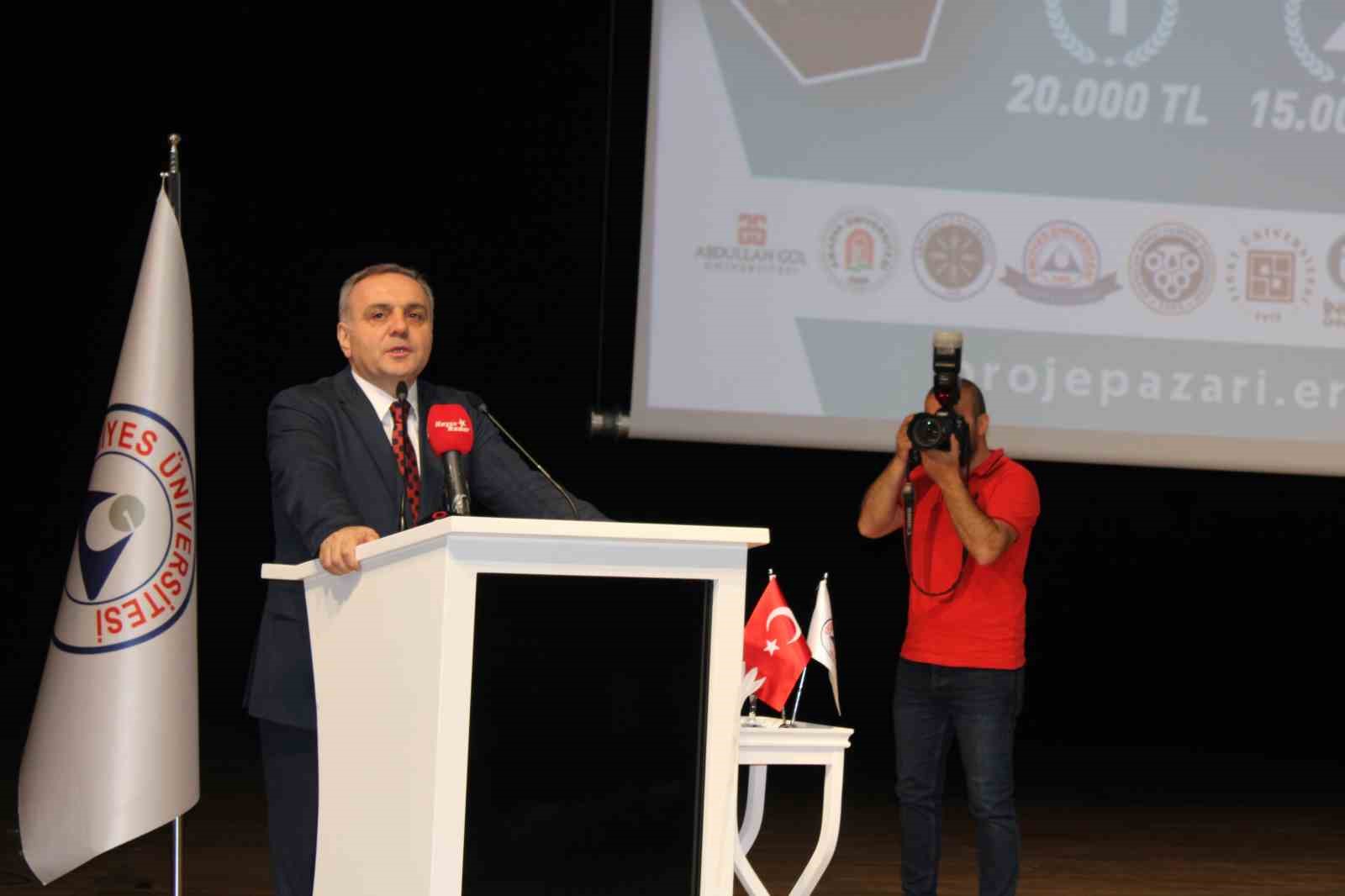 ERÜ Rektörü Prof. Dr. Altun: "Bir üniversitenin Ar-Ge süreçlerinden Ür-Ge süreçlerine geçmesi şehrin ekonomisinin gelişmesine büyük katkı sağlar"