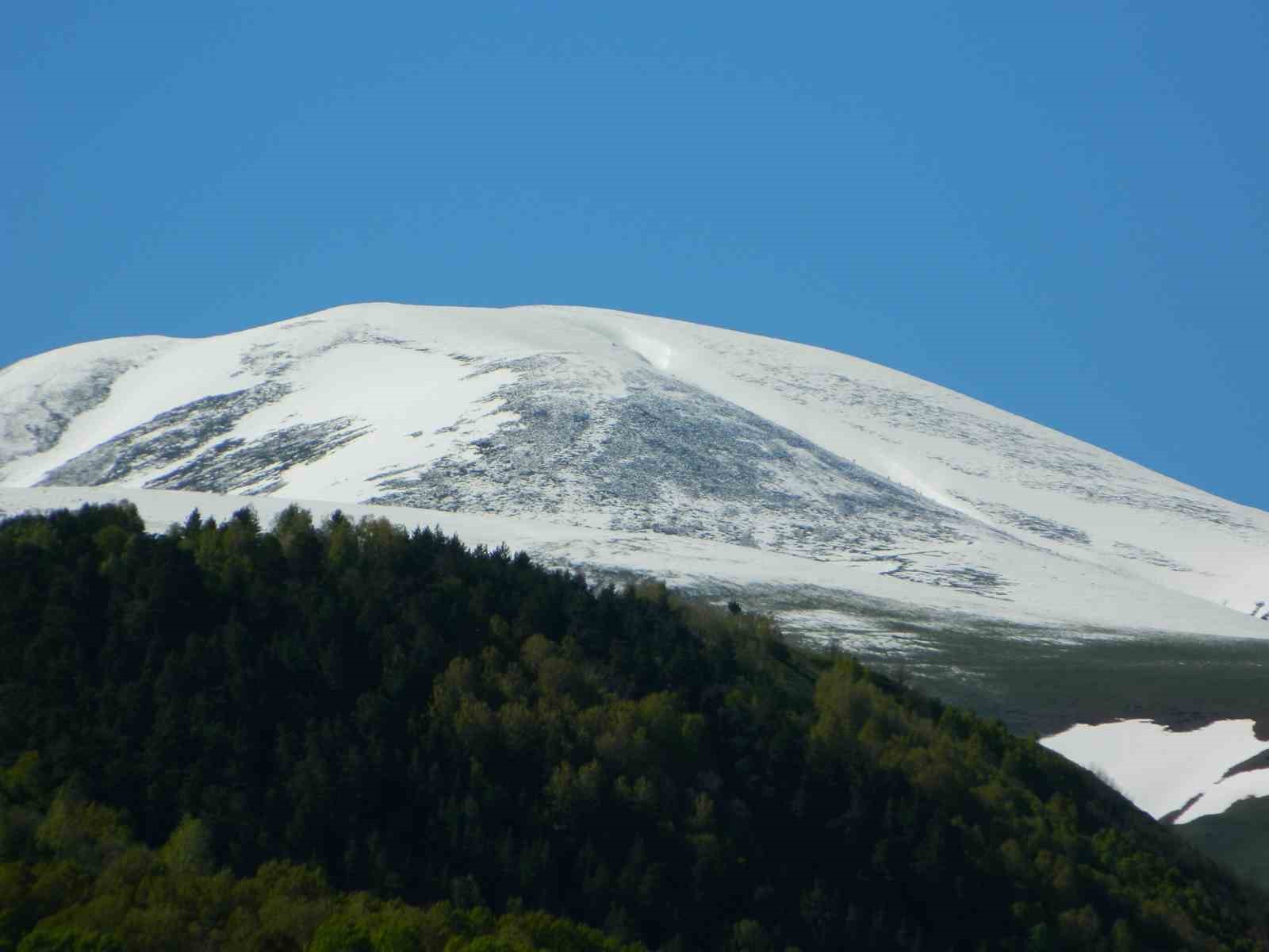 Kar Posof’u terk etmiyor

