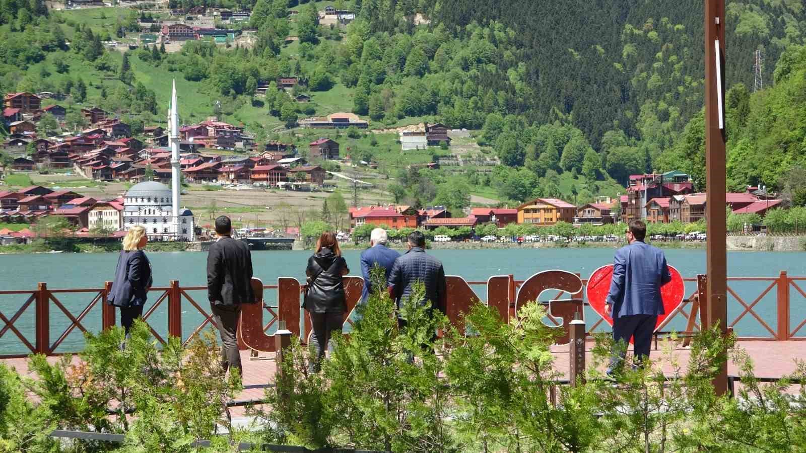 TBMM heyeti, turizm merkezi Uzungöl’de incelemelerde bulundu
