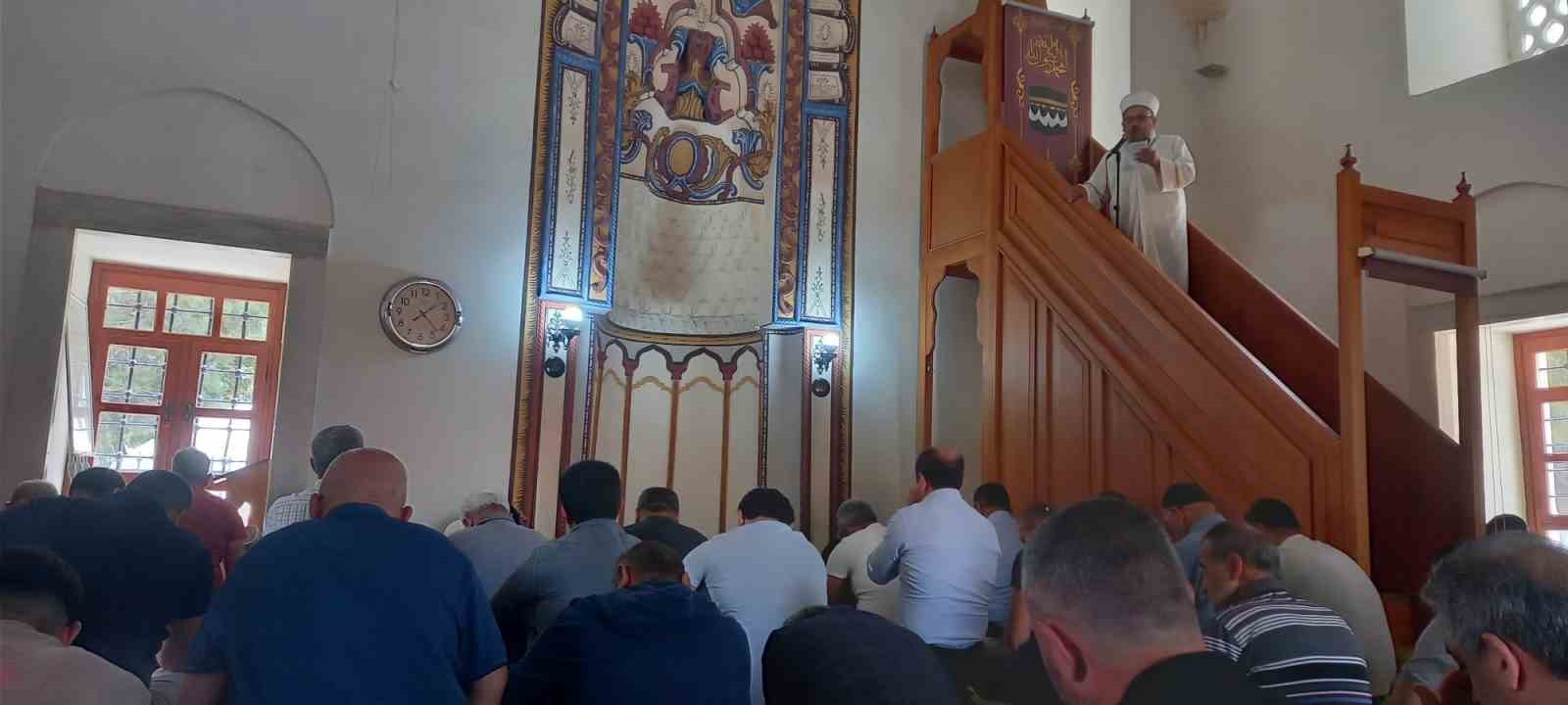 Diyanet’ten gençlere ‘evlenin’ ebeveynlere de ‘evlilikleri zorlaştırmayın’ çağrısı
