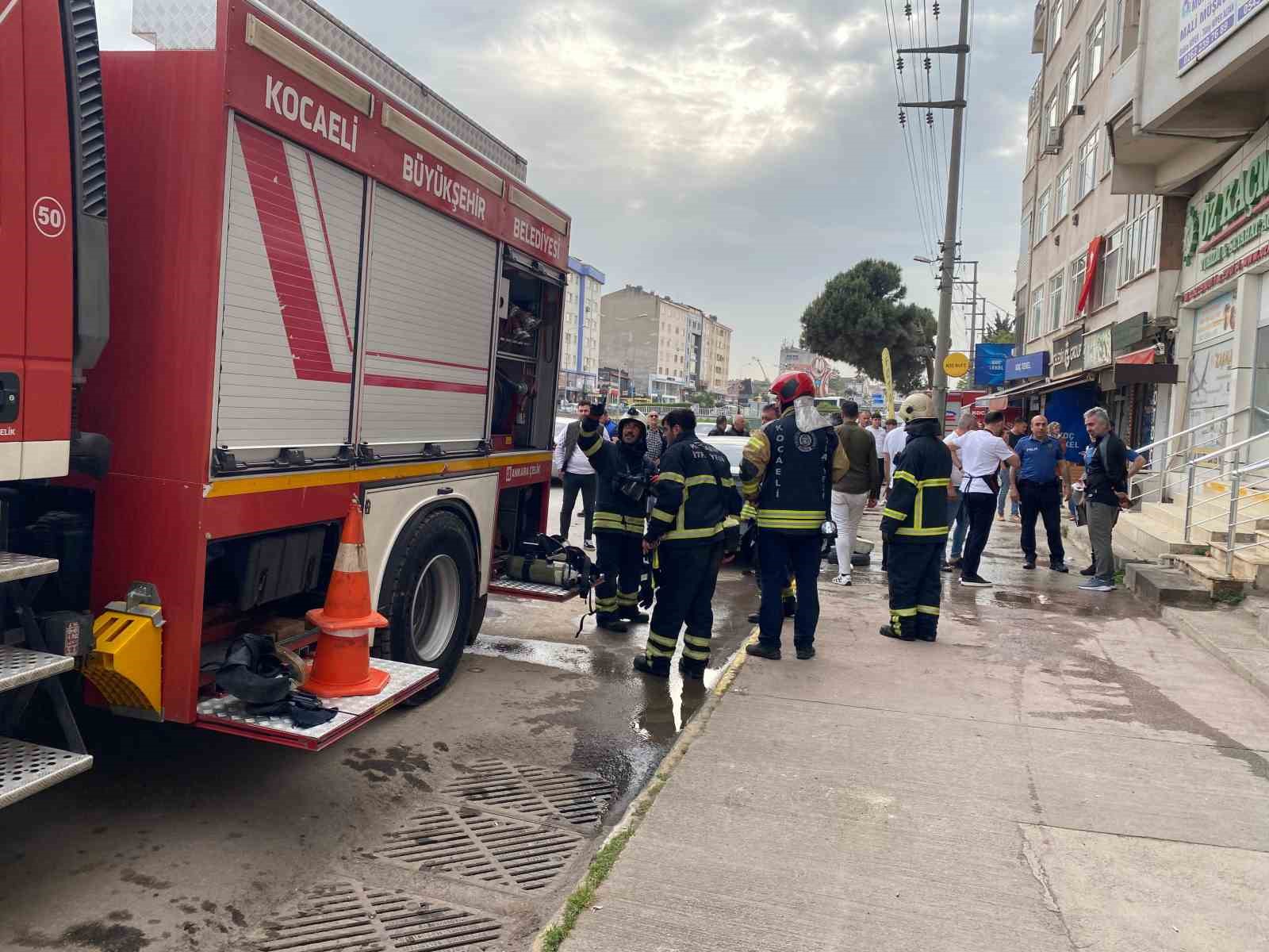 Şarj edilen akü patlayarak yangına sebep oldu: Ev kullanılamaz hale geldi
