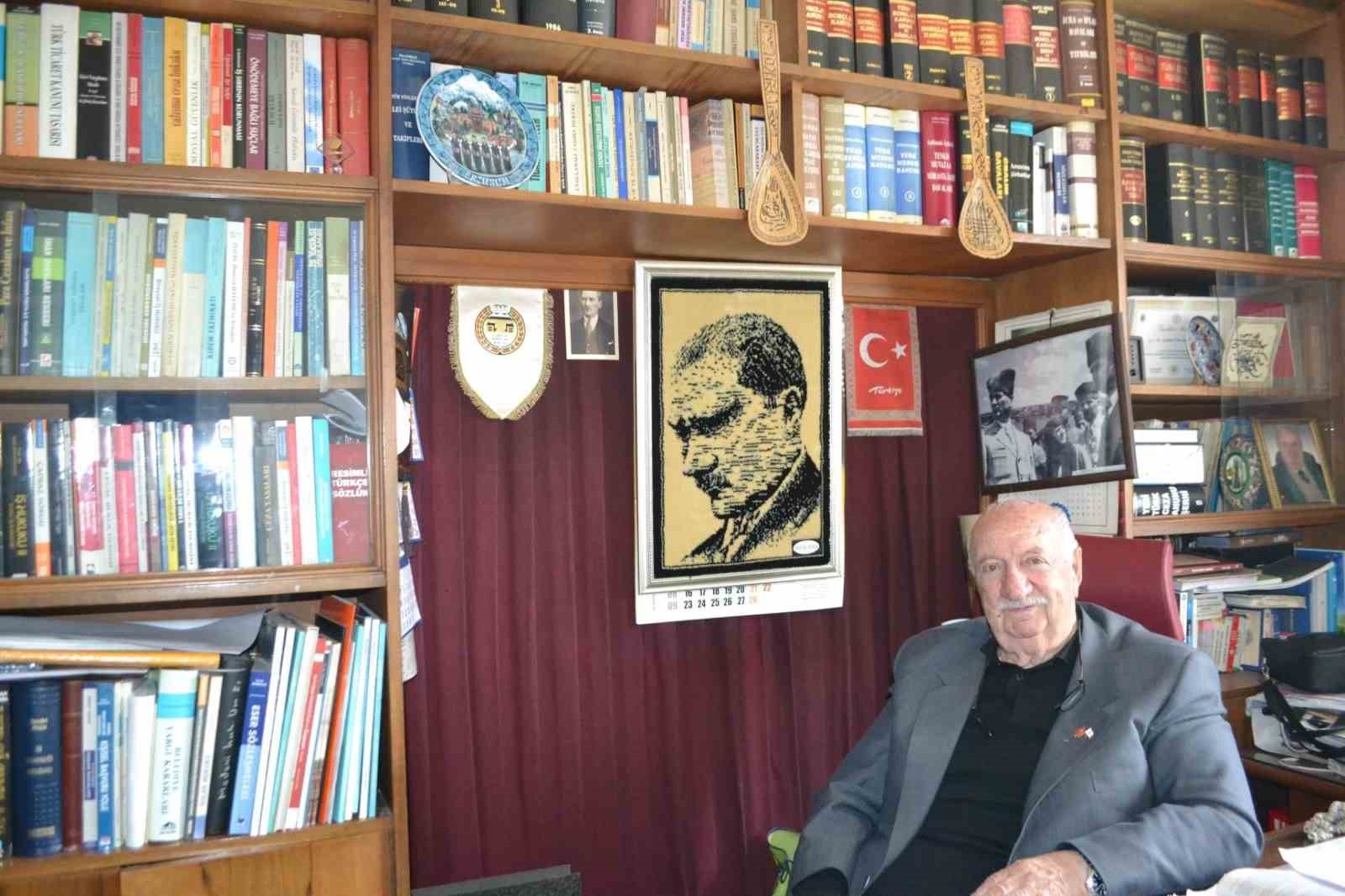 Sadrettin Haşıloğlu dualarla uğurlandı
