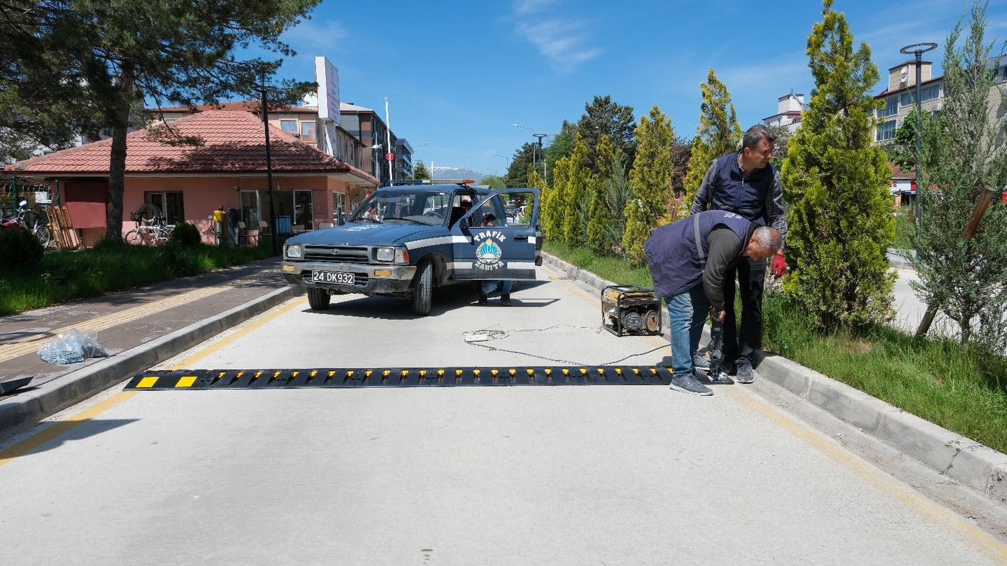 Erzincan Mengücek Gazi Eğitim ve Araştırma Hastanesi’nde kapan sistemi kuruldu