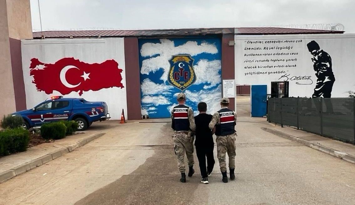 Silahlı yaralama ve kavga zanlısı 2 şahsı jandarma yakaladı
