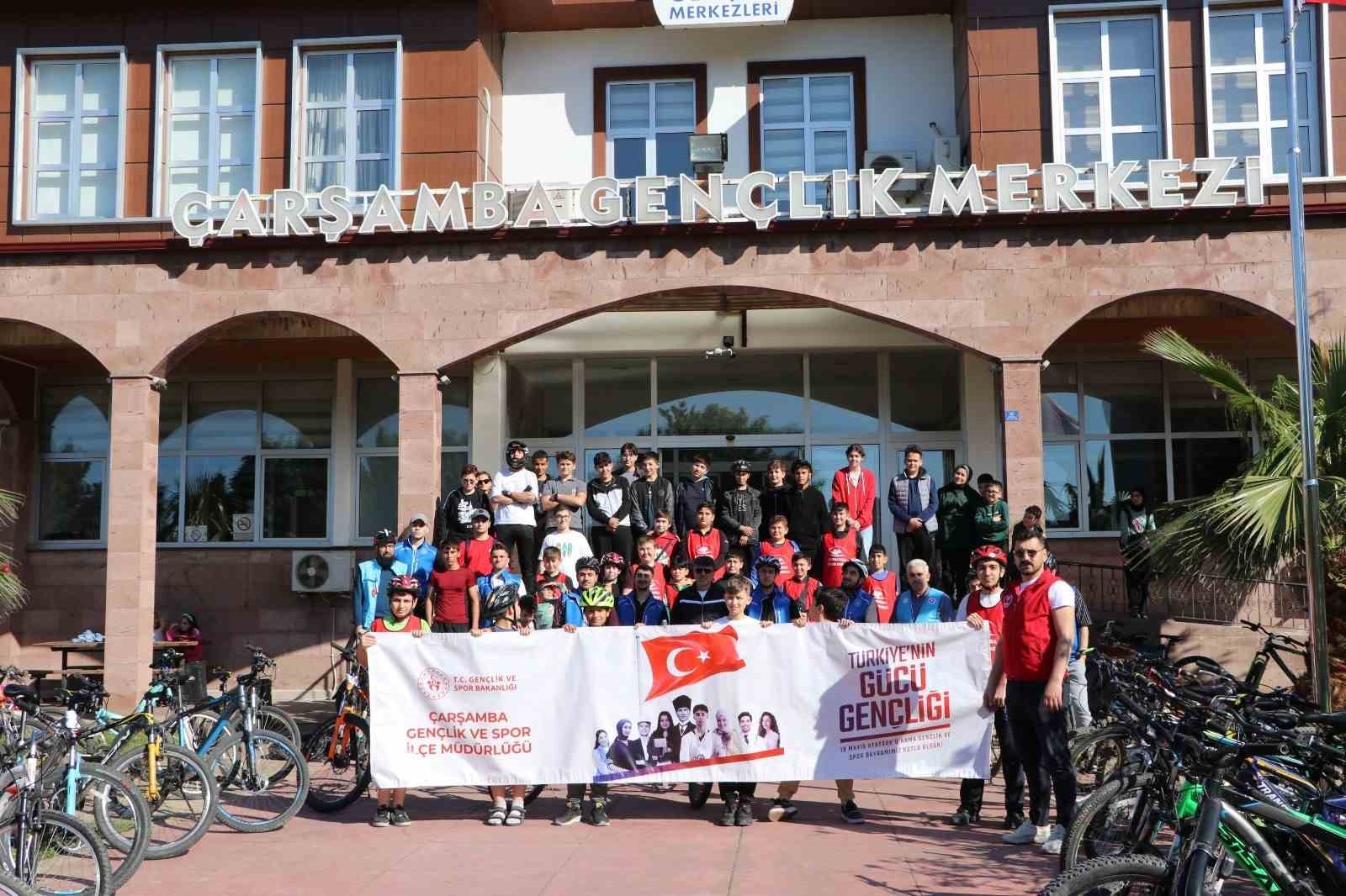 Gençlik Haftası’nda 55 gençten bisikletli kutlama