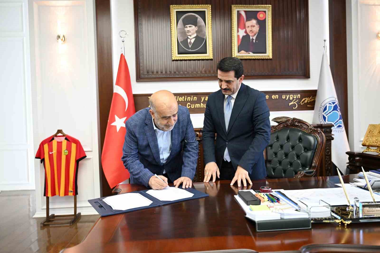 Sel&ccedil;uklu Mahallesi&rsquo;ne yeni taziye evi kazandırılıyor
