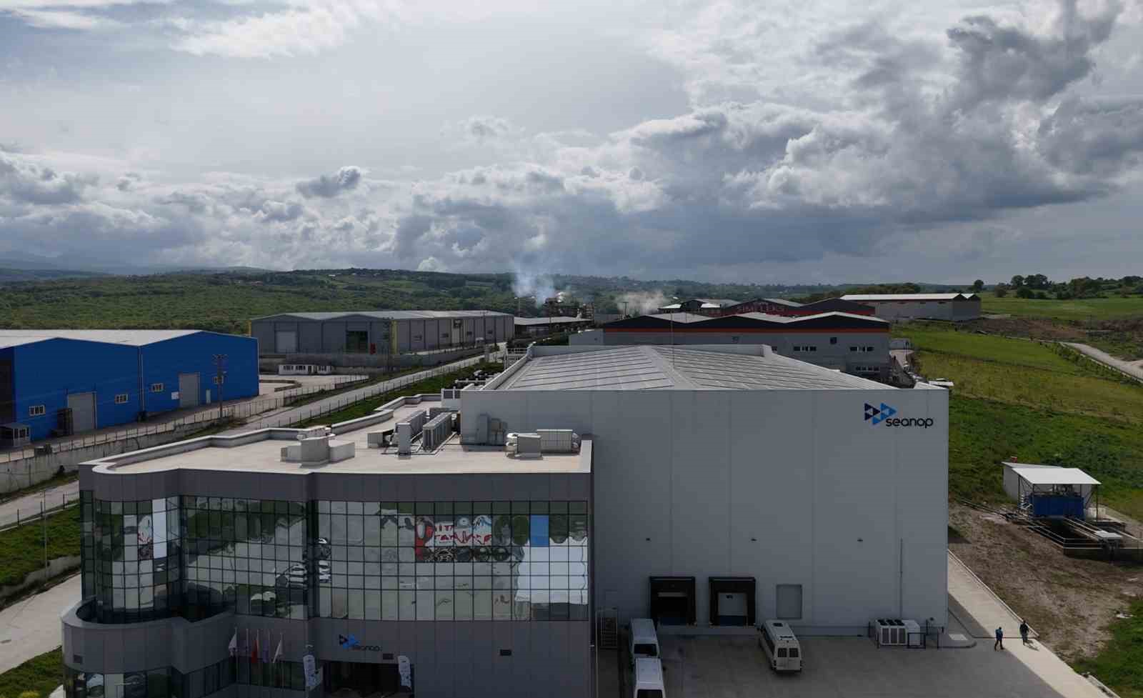 Bakan Kacır, bölgenin lokomotifi olacak su ürünleri işleme tesisini gezdi