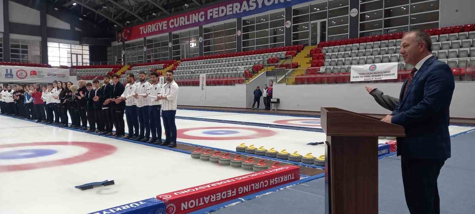 Curling Open Cup heyecanı başladı