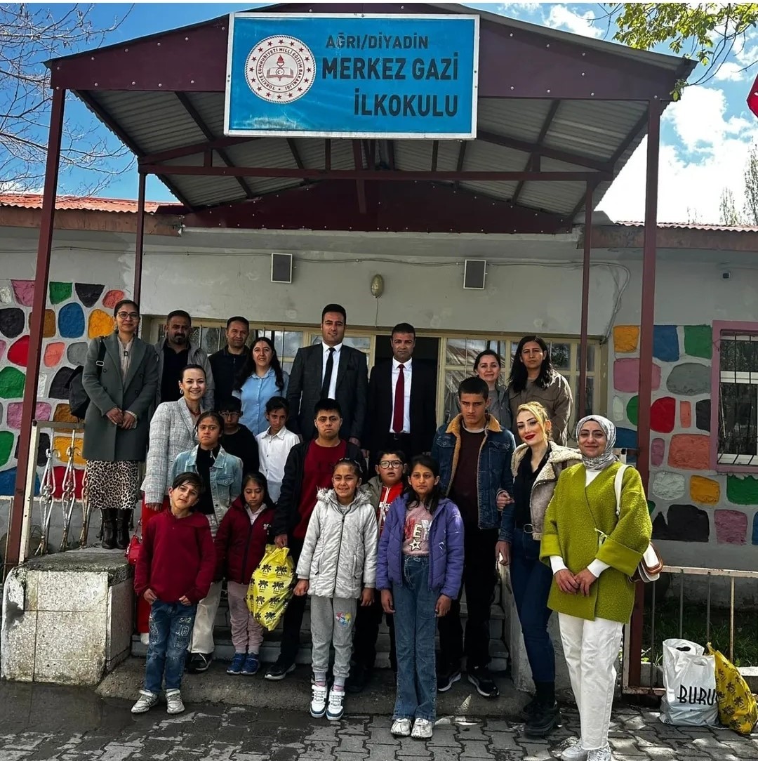 Özel öğrencilerden anlamlı buluşma
