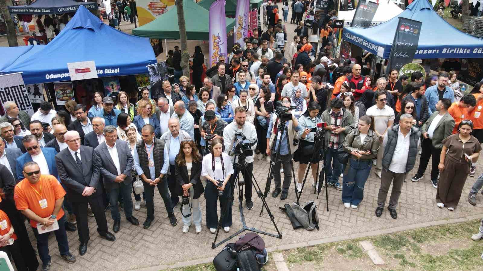 Odunpazarı’nda gençlik rüzgarı: 4. Uluslararası Odunpazarı 3D Gençlik Festivali başladı