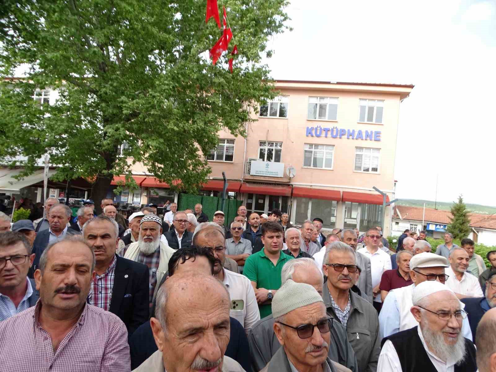 Hisarcık&rsquo;tan 19 hacı adayı kutsal topraklara uğurlandı
