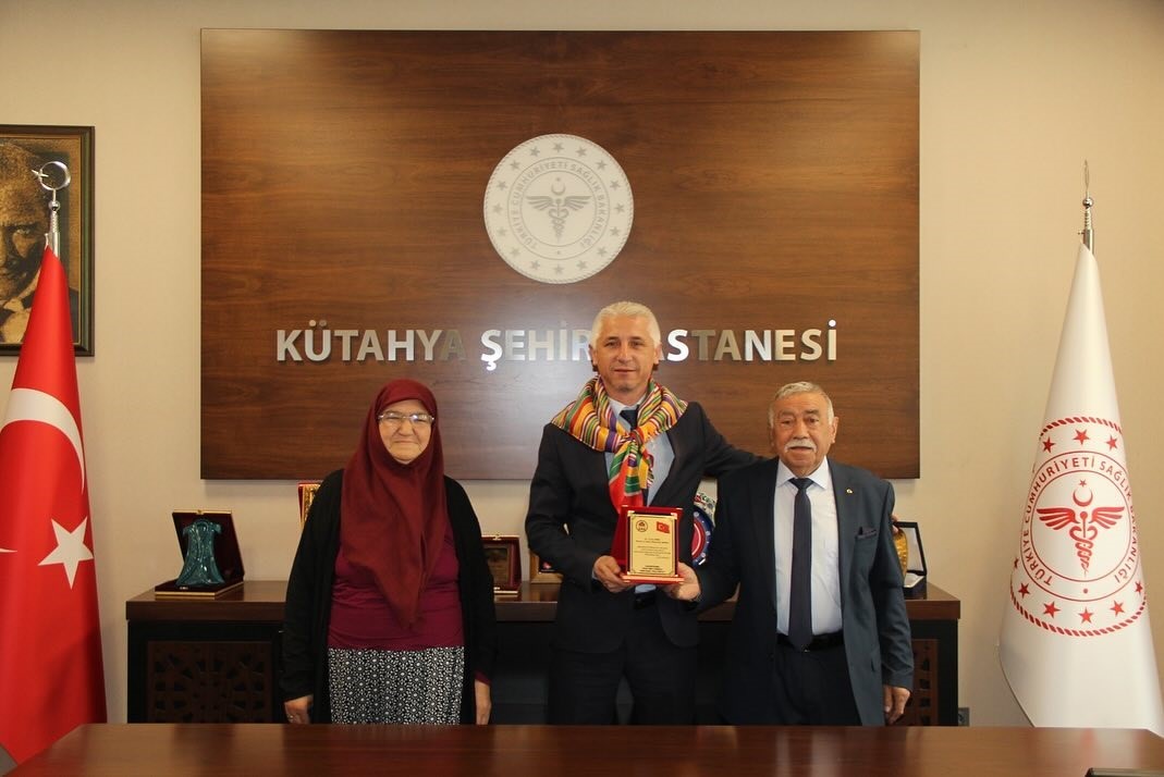 Dernek Başkanı Namaz&rsquo;dan K&uuml;tahya Şehir Hastanesi&rsquo;ne teşekk&uuml;r
