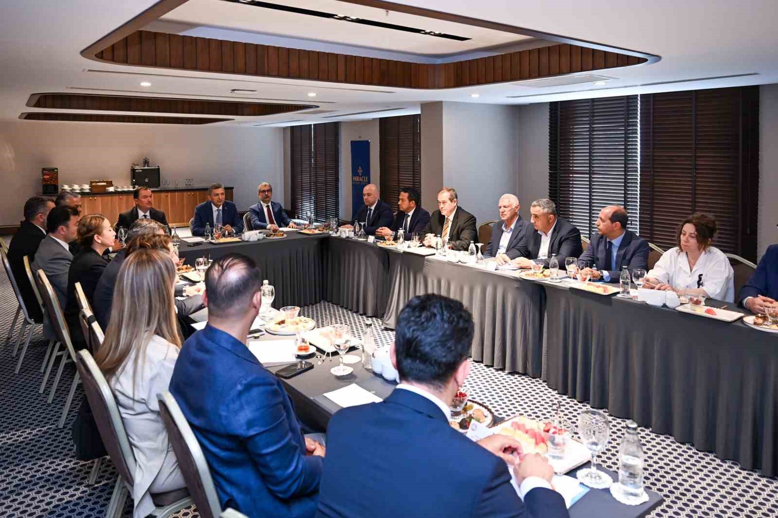 Vali Şahin: "Turizm faaliyetleri yangına dayanıklı şartlarda sağlanacak"
