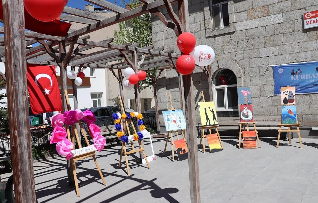 Diyadin’de gençlik haftası sergisi