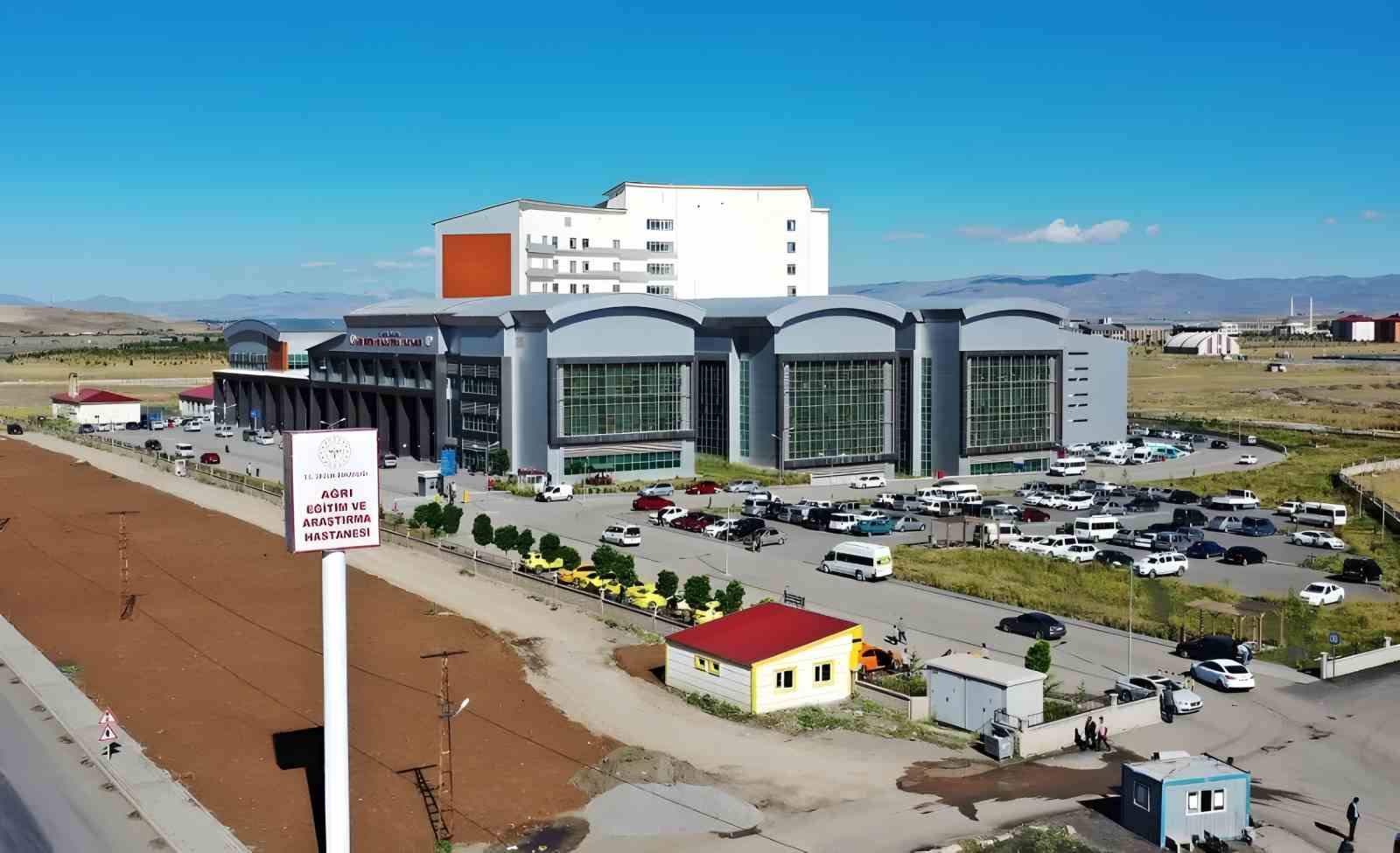 Ağrı Eğitim ve Araştırma Hastanesinde randevu süreleri kısaldı