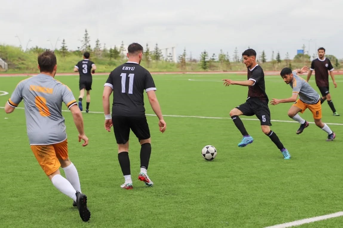 EBYÜ Bahar Şenlikleri spor müsabakaları devam ediyor
