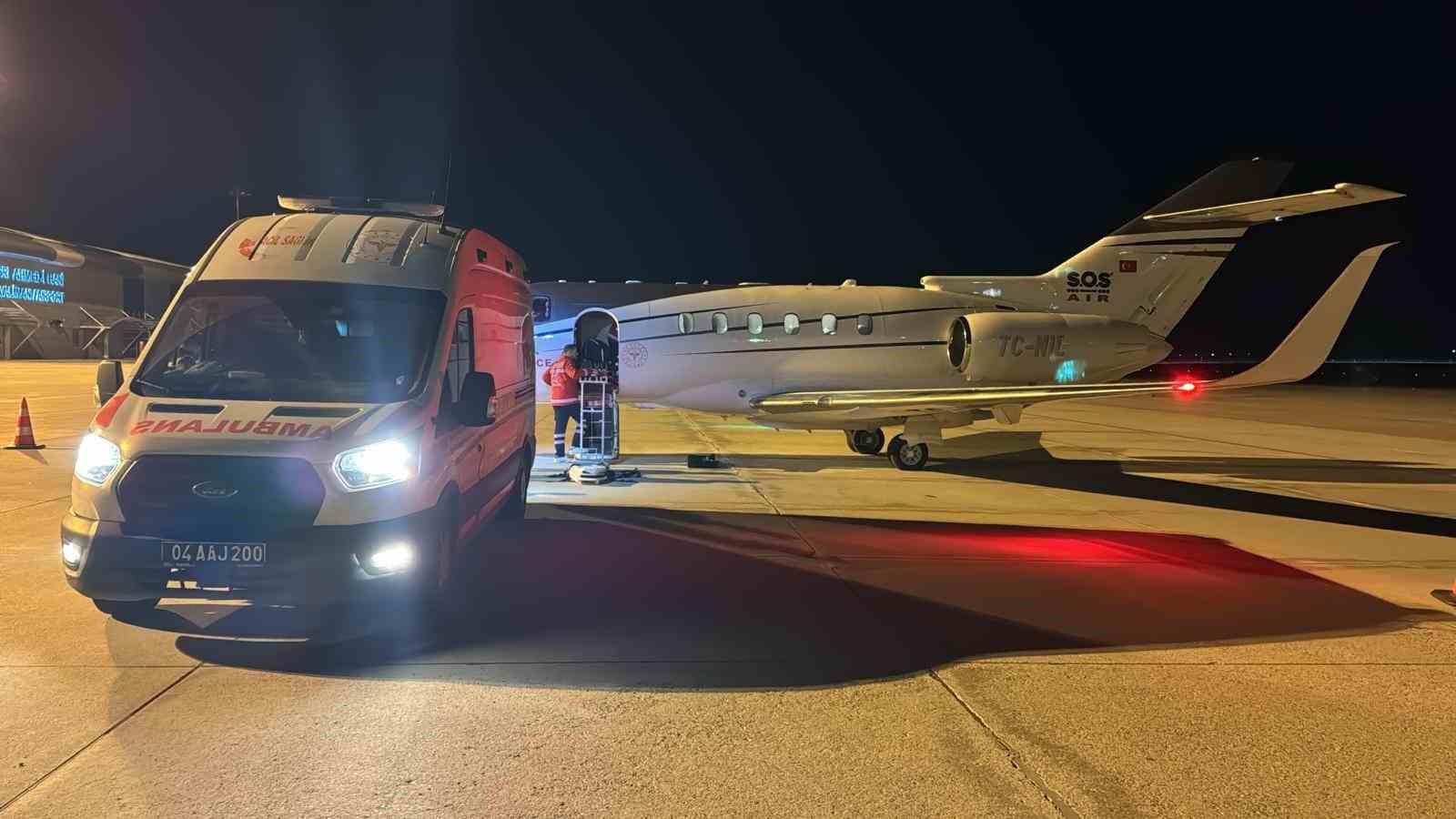 Kalp hastası genç, uçak ambulansla Ankara’ya sevk edildi