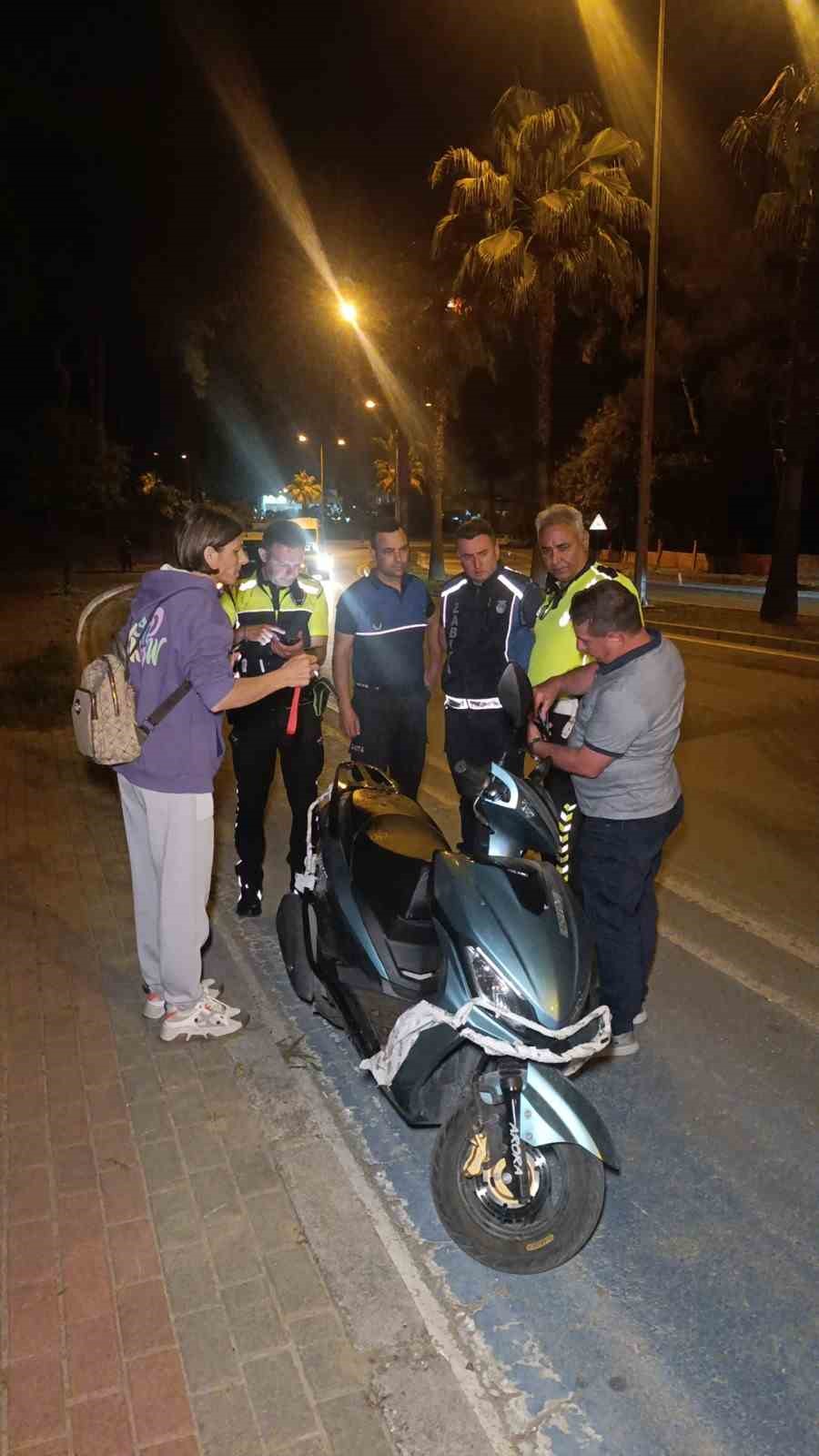 Manavgat’a elektrikli bisiklet devrildi: 1 yaralı