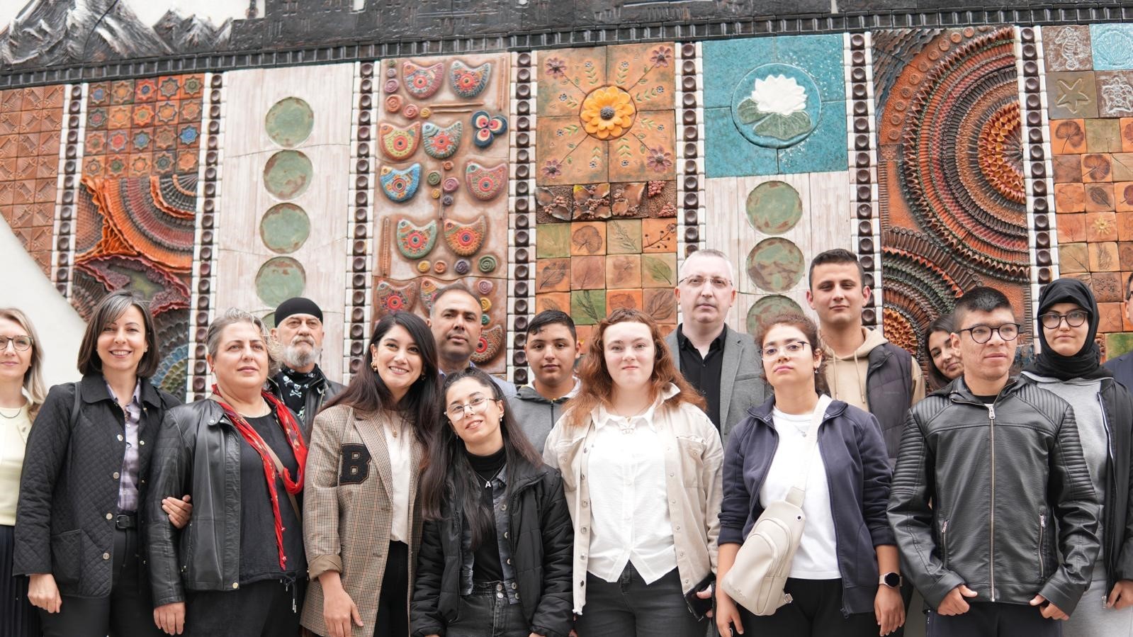 Seramiğe dokunan umut