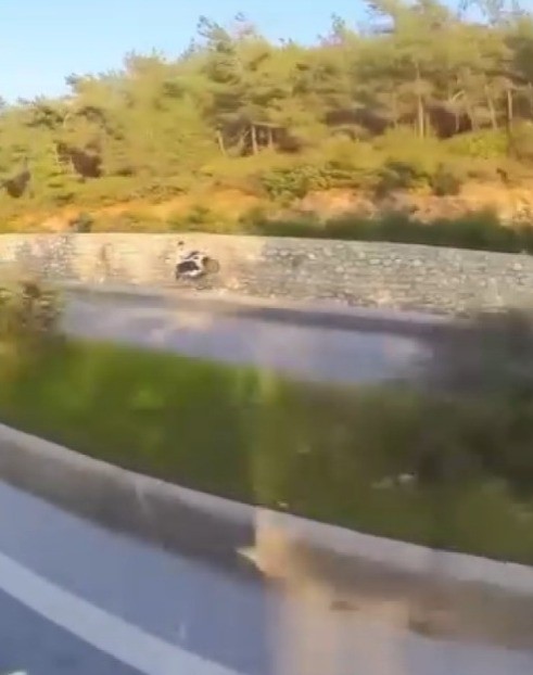 Milas’ta trafik ihlalleri kameralara böyle yansıdı
