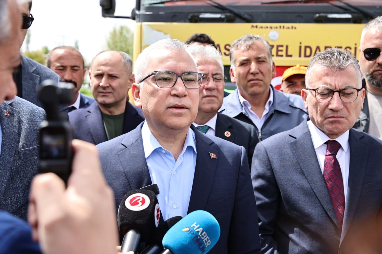 Sivas’ta köy yollarının standardı yükseliyor
