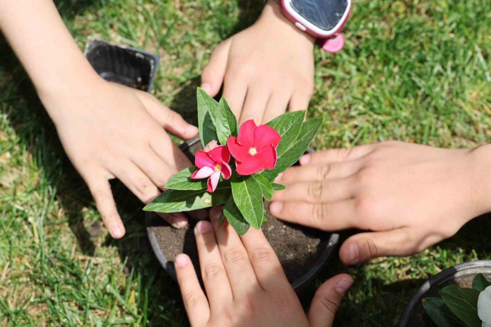 Menteşe Belediyesi ve EGET Vakfından çocuklara tarım eğitimi
