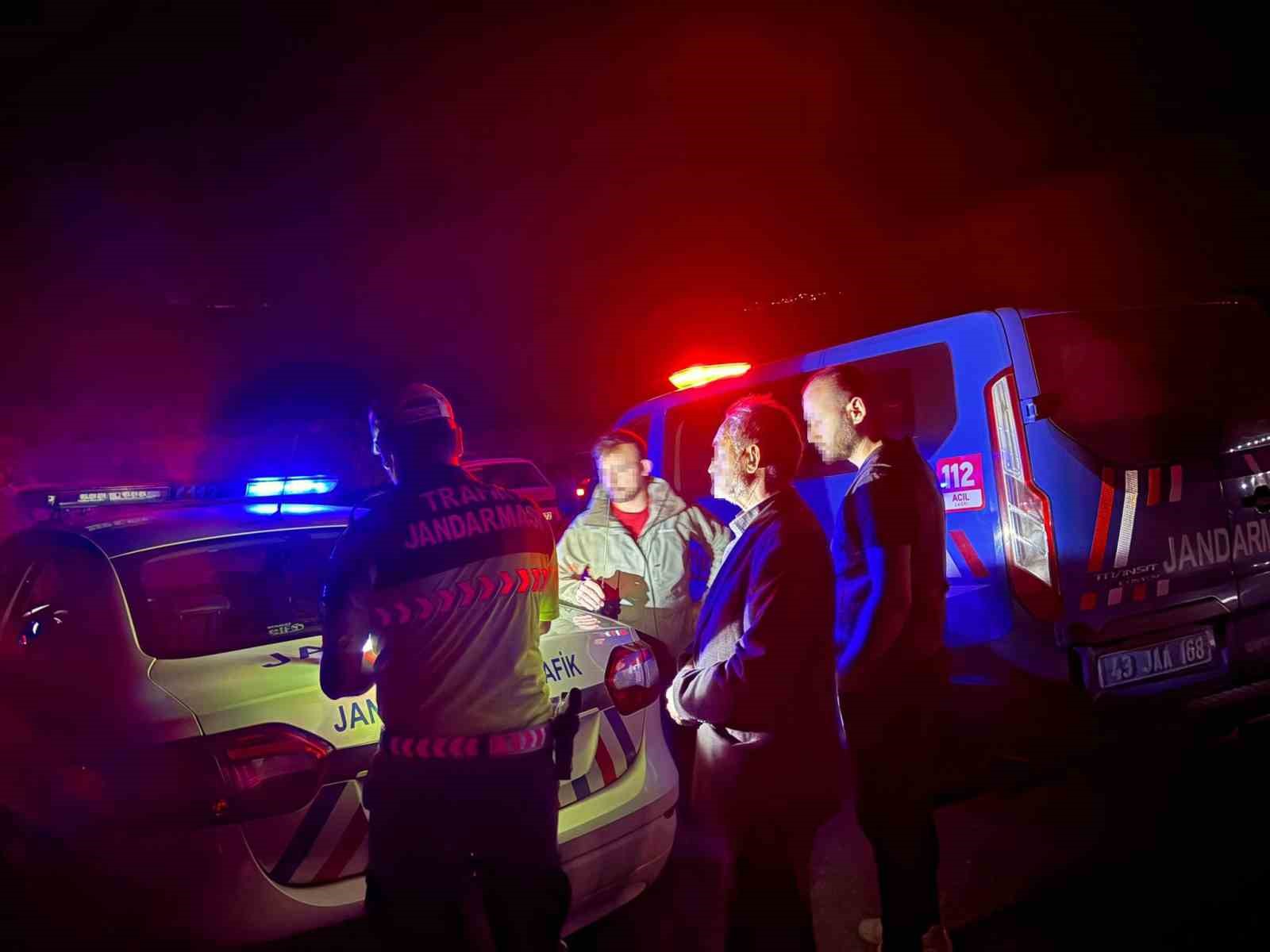 Emet’te yolun karşısına geçmek isterken otomobilin çarptığı adam hayatını kaybetti