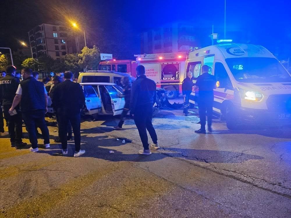 Elazığ’da trafik kazası: 3 yaralı