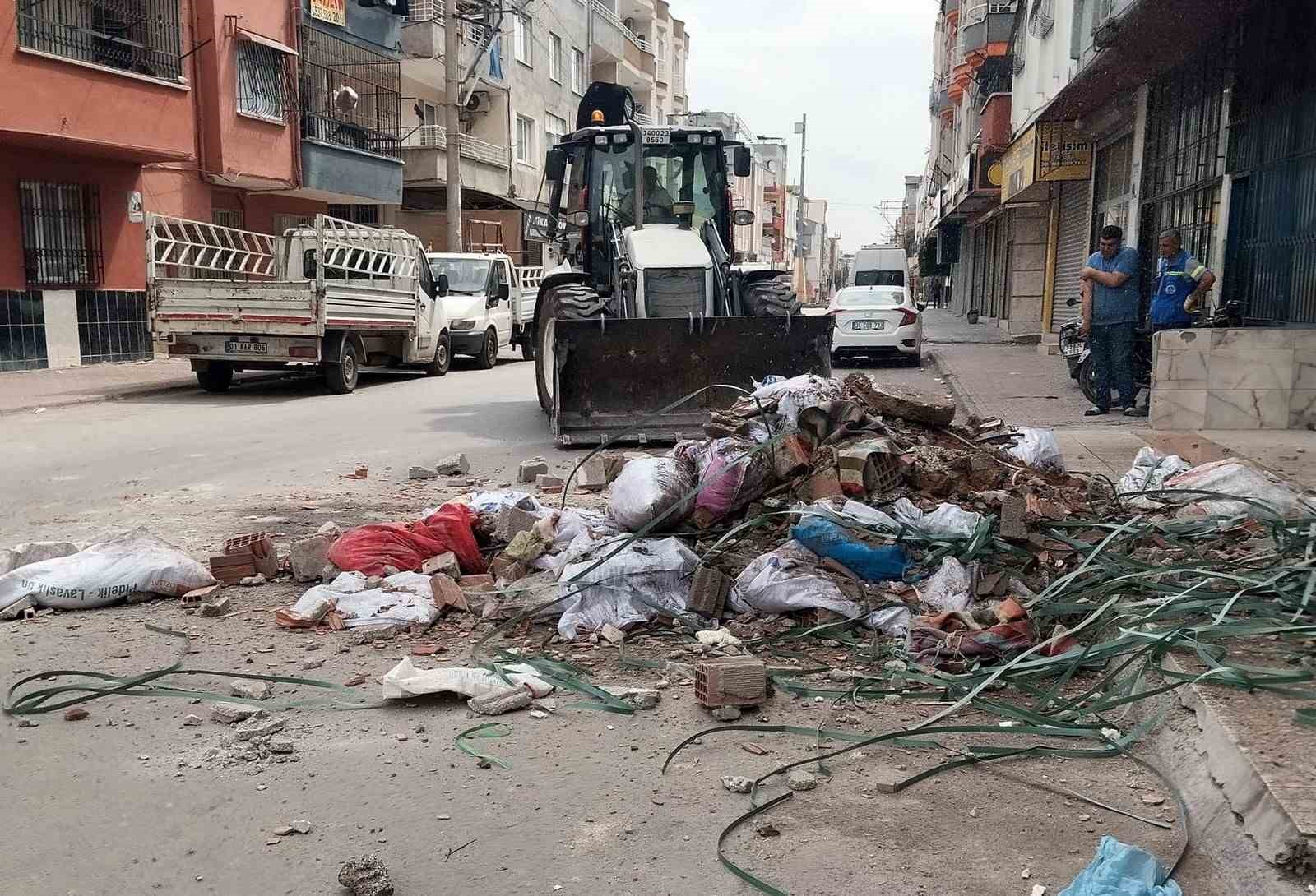 Mersin&rsquo;de her g&uuml;n tonlarca atık toplanıyor
