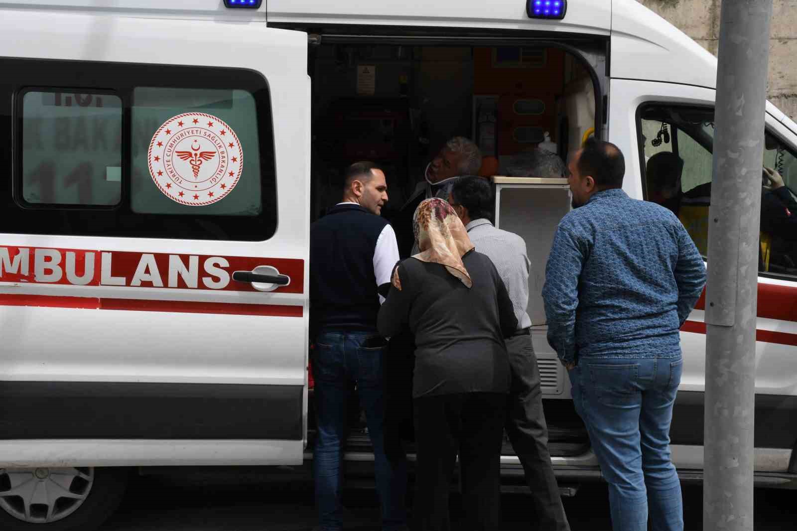 Yozgat’ta 6 araç zincirleme kazaya karıştı: 5 yaralı