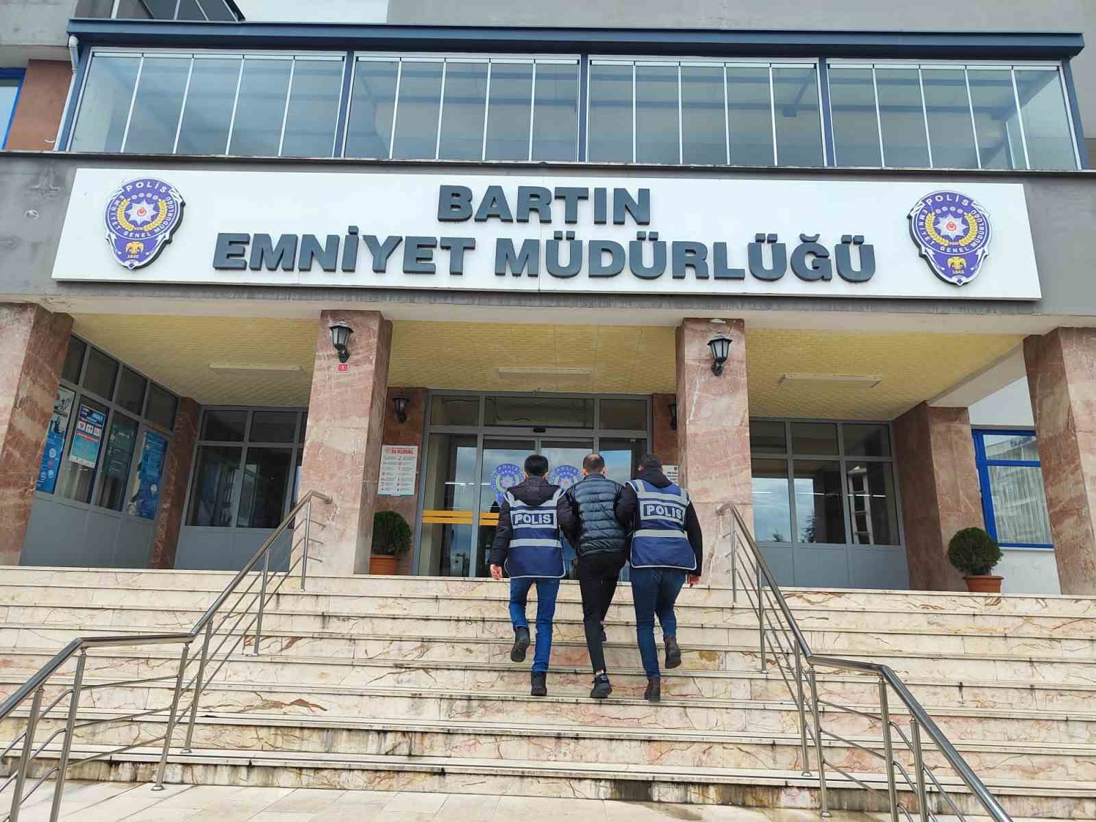 Suç makineleri polisten kaçamadı