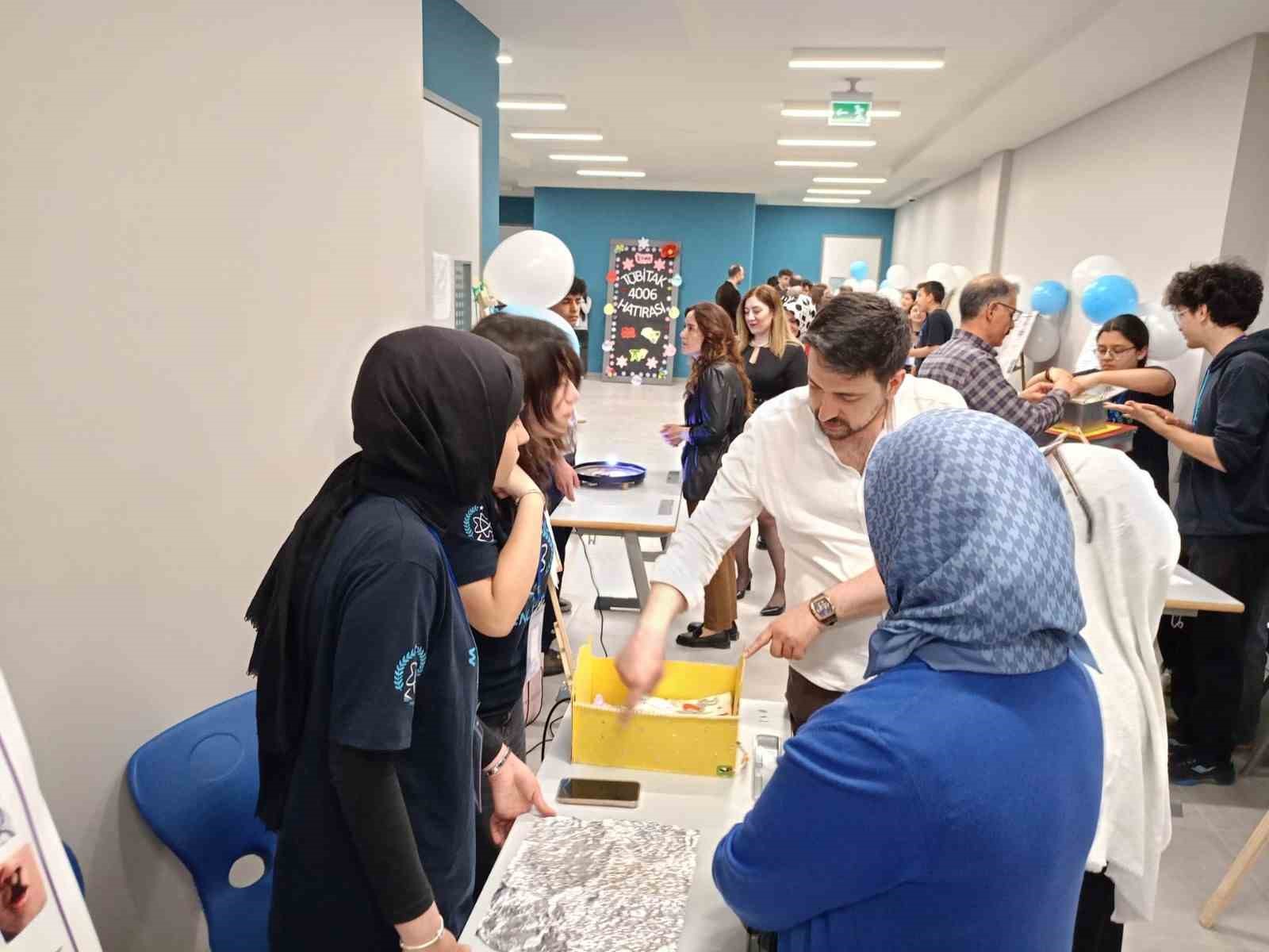 Malatya Mehmet Ali Aydınlar Fen Lisesi’nde bilim fuarı düzenlendi
