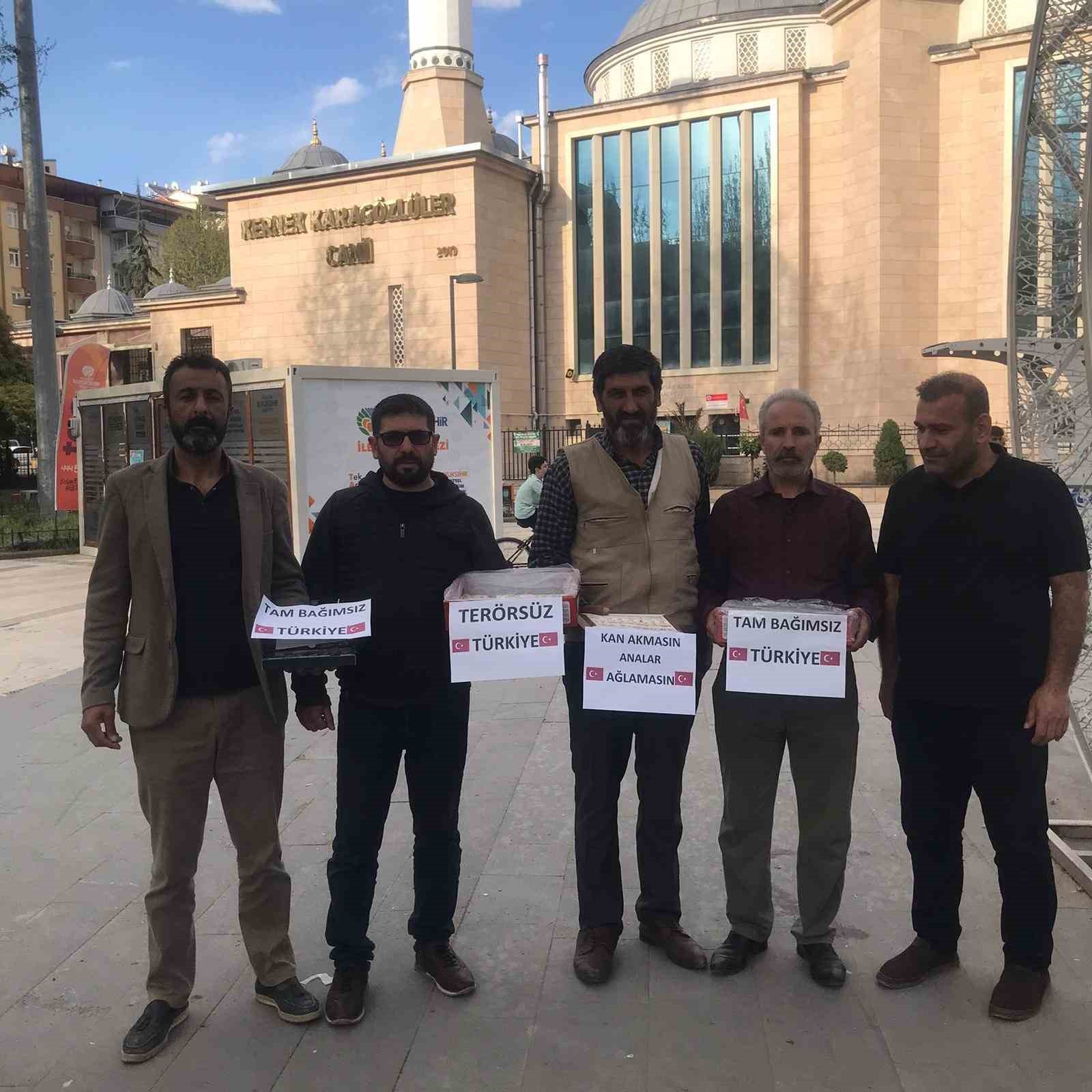 Malatya’da PKK’nın fesih kararına destek