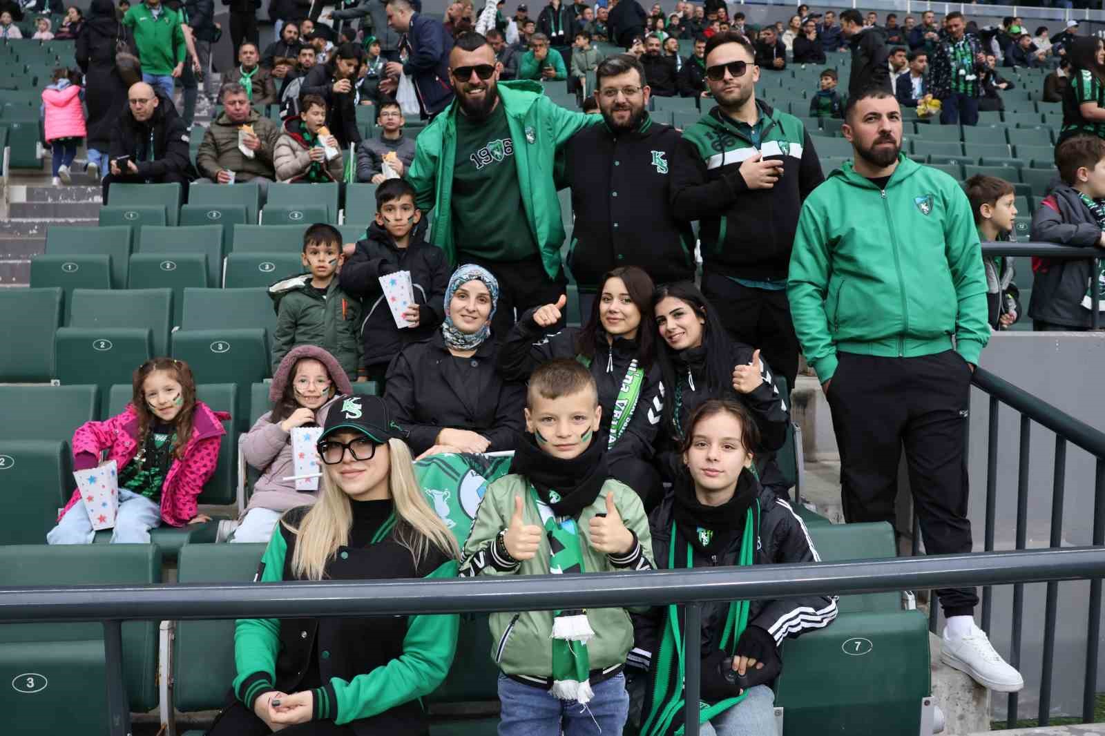 Kocaelispor’da ailelere ve öğrencilere kombinelerde yüzde 41 indirim